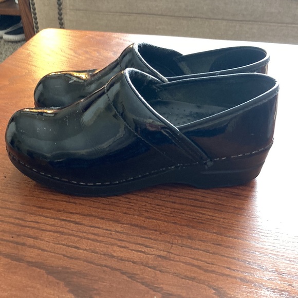 Dansko clogs size 39 - Picture 3 of 9